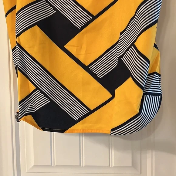 Emery Rose brand new women top - Picture 4 of 4